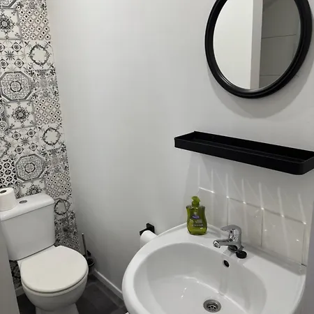 Situee Au Coeur De Avec Sdb Privee Accommodatie bij particulieren *